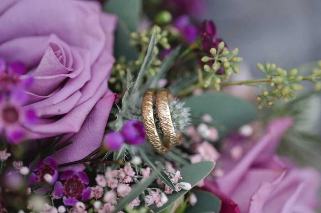 Hochzeitsfoto Blumen Ring